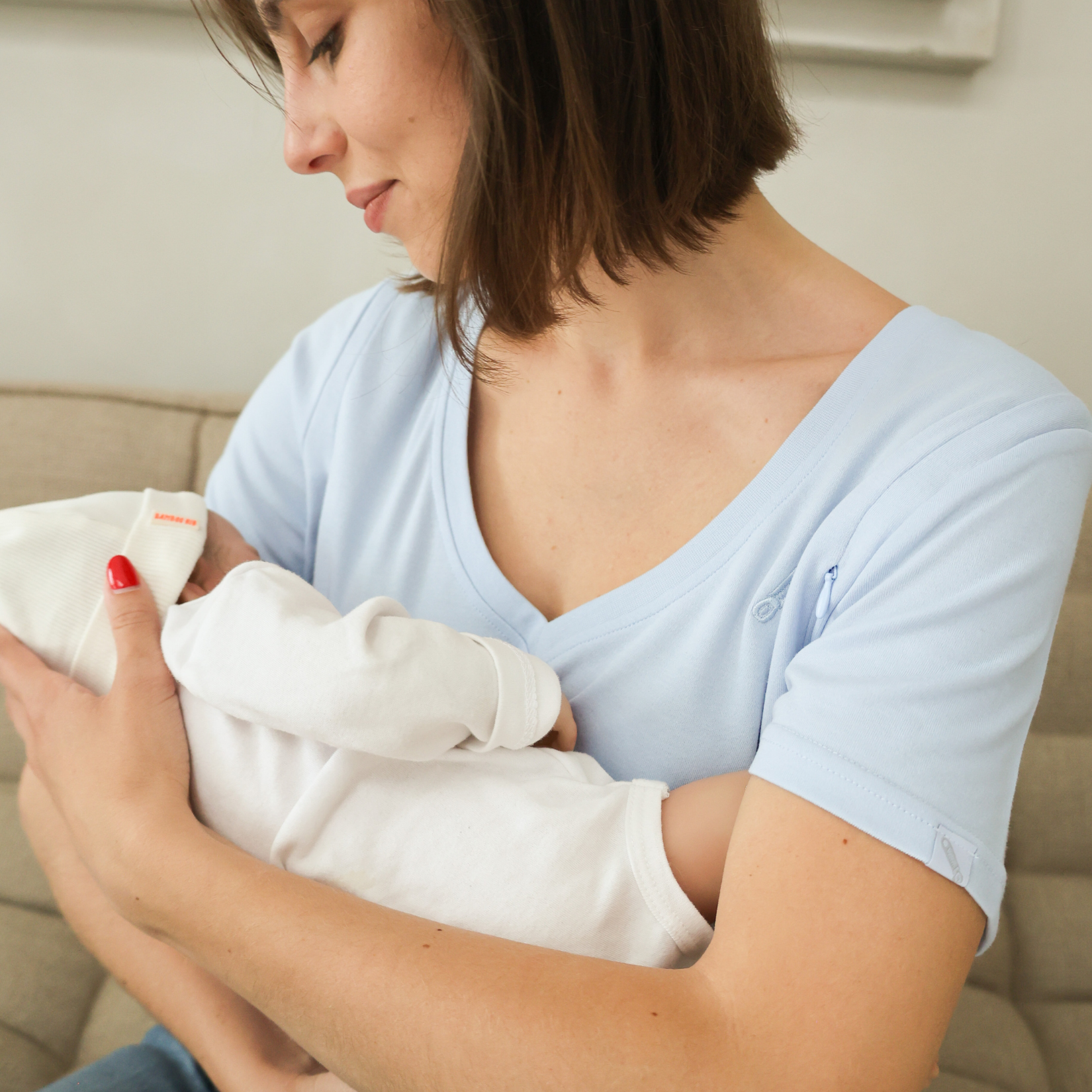 Breastfeeding T-Shirt V-Neck Baby Blue